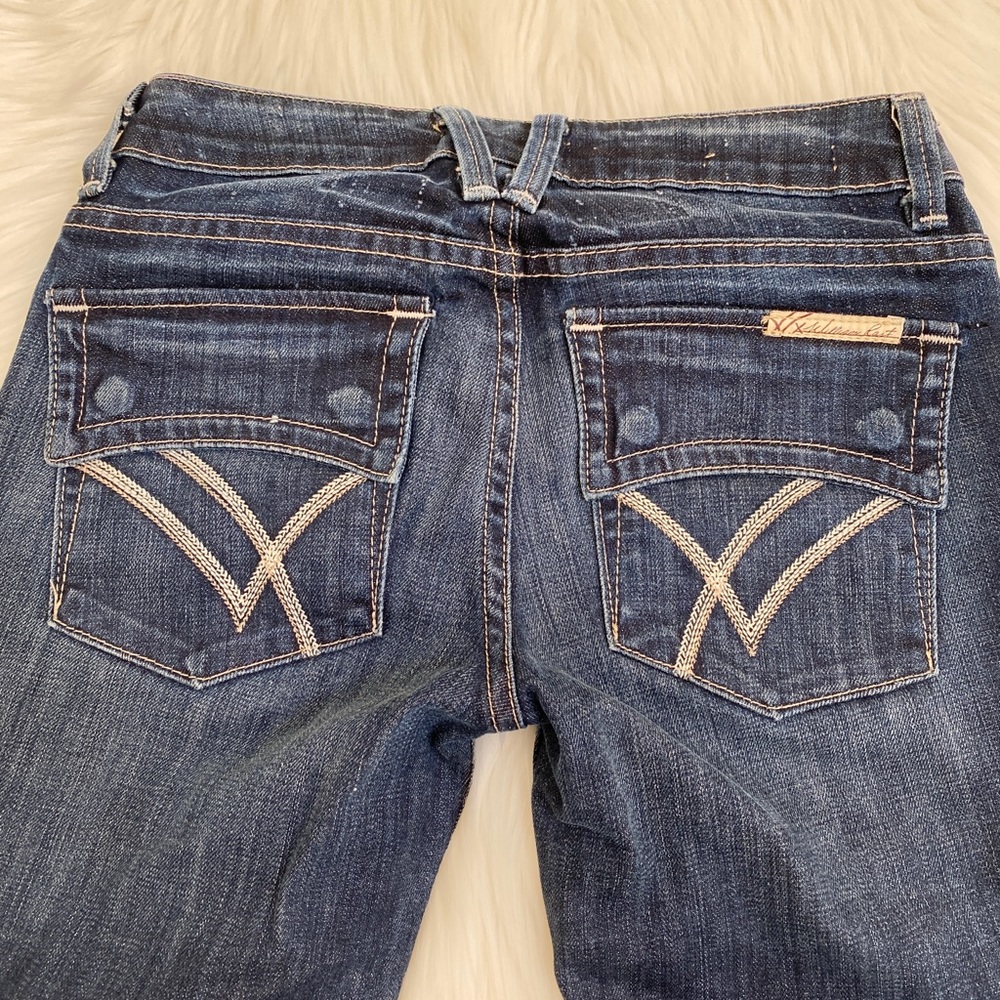 Jean - Picture 2 of 3